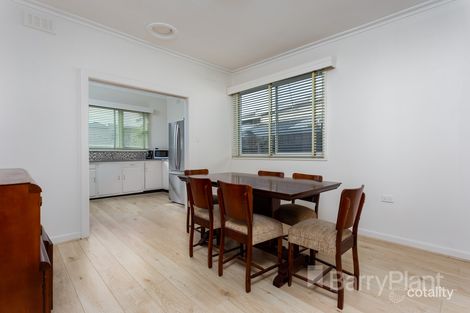 Property photo of 8 Cypress Avenue Brooklyn VIC 3012