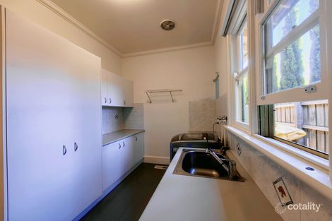 Property photo of 8 Hall Street McKinnon VIC 3204