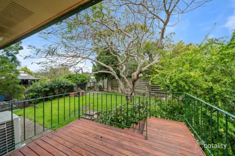 Property photo of 37 Cougar Street Indooroopilly QLD 4068