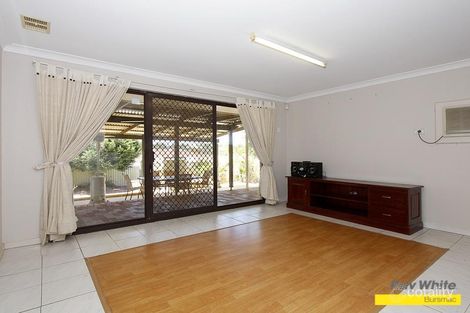 Property photo of 42 Oakleaf Circle Mirrabooka WA 6061