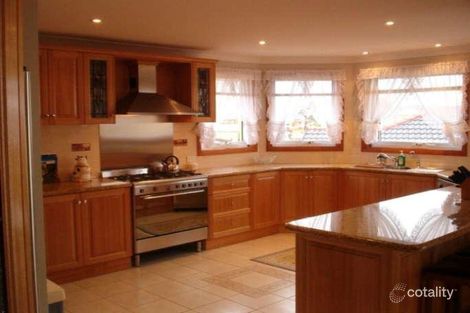 24 Fields Dr, Albion Park, NSW 2527