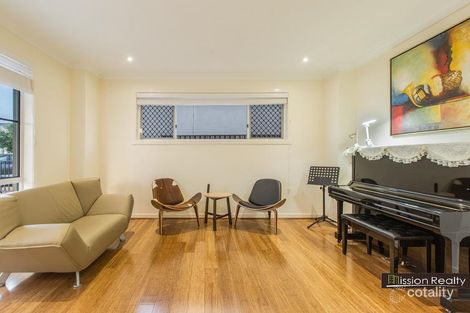 Property photo of 16 Skyview Avenue Rochedale QLD 4123