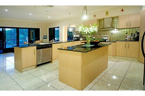 Property photo of 2114 Fernlea Close Hope Island QLD 4212