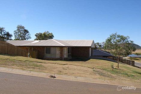 16 Discovery Cres, Rosslyn, QLD 4703