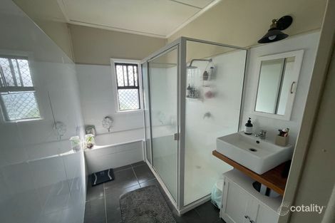 Property photo of 4 Up River Road Myrtlevale QLD 4800