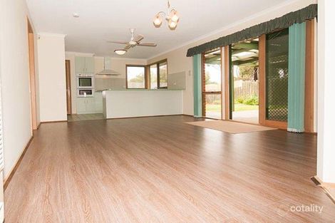 Property photo of 22 Trent Close Werribee VIC 3030