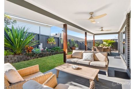 Property photo of 51 Sovereign Drive Thrumster NSW 2444