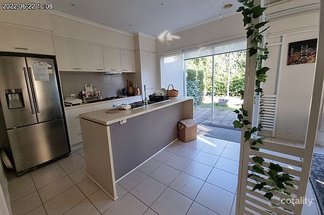 Property photo of 4 Erskine Court Deer Park VIC 3023
