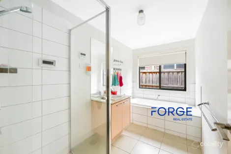 Property photo of 57 Solitude Crescent Point Cook VIC 3030