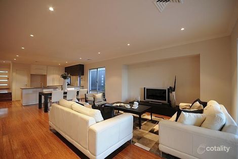 28a Yeovil Cres, Bicton, WA 6157