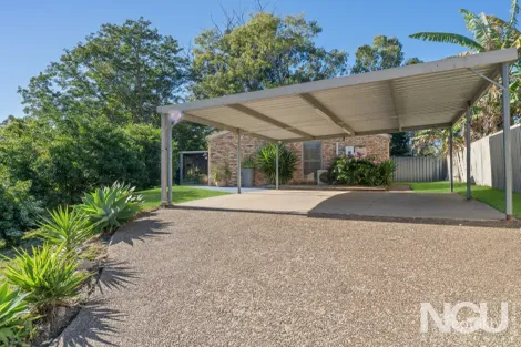 Property photo of 69 College Road Karana Downs QLD 4306