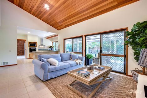 Property photo of 1 Palm Court Bellbowrie QLD 4070