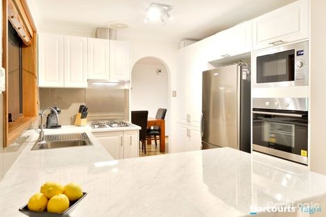 Property photo of 8 Deborah Road Aberfoyle Park SA 5159