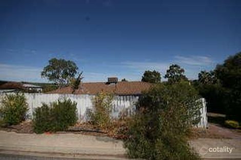 2 Saint Helens Ct, Woodcroft, SA 5162