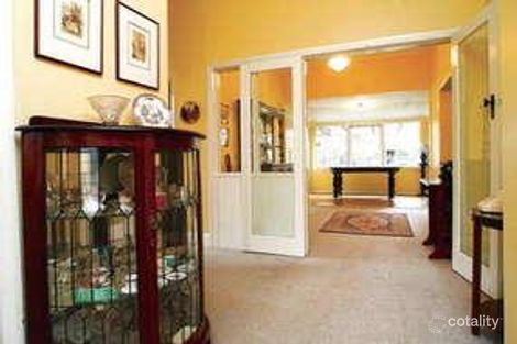 Property photo of 5 Plimsoll Grove Fairfield VIC 3078