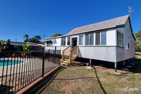 Property photo of 32 Harbour Esplanade Burnett Heads QLD 4670