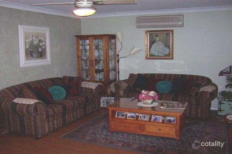 Property photo of 30 Kembla Crescent Ruse NSW 2560