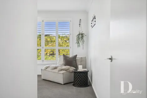 Property photo of 8 Bruce Taylor Circuit Korora NSW 2450