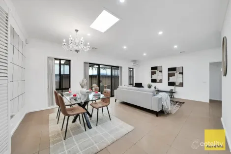 Property photo of 28 Ironbark Grove Burnside Heights VIC 3023