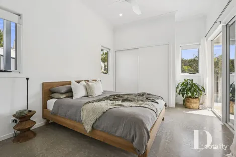 Property photo of 8 Bruce Taylor Circuit Korora NSW 2450