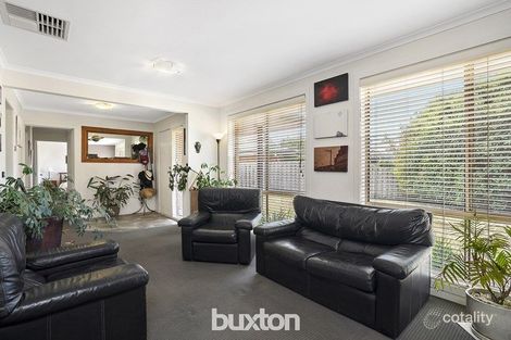 Property photo of 5 Pratt Court Bell Post Hill VIC 3215