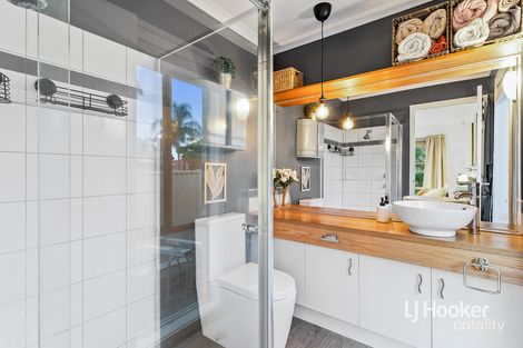 Property photo of 43 Marseilles Way Point Cook VIC 3030