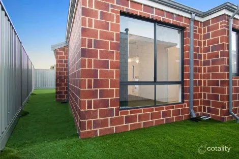 Property photo of 33 Wirra Corner Wandi WA 6167
