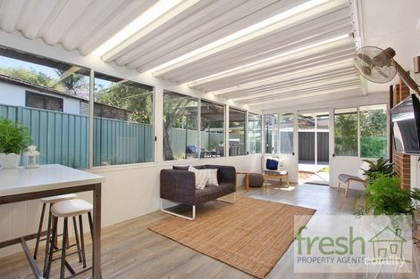 Property photo of 8 Waterside Close Point Clare NSW 2250