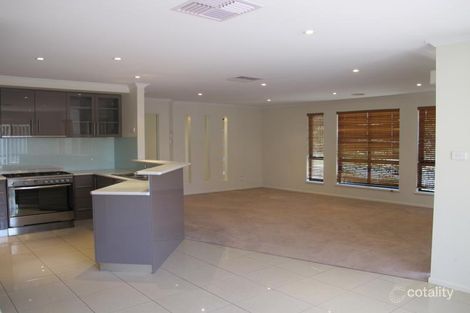 Property photo of 22 Galing Place Wagga Wagga NSW 2650