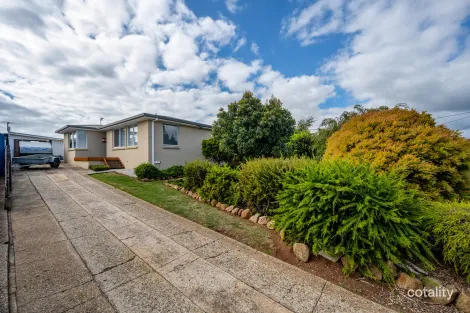 Property photo of 13 Carter Place Devonport TAS 7310