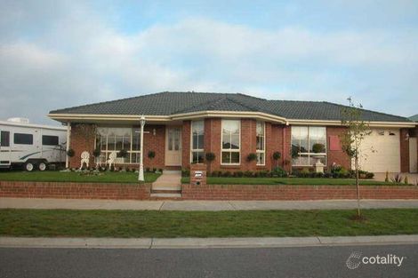 72 Waltham Dr, Mornington, VIC 3931