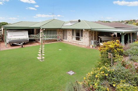 Property photo of 18 Comenara Crescent Banora Point NSW 2486