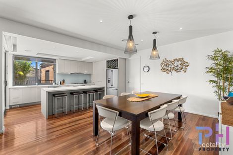 Property photo of 3 Pinnacle Terrace Golden Square VIC 3555