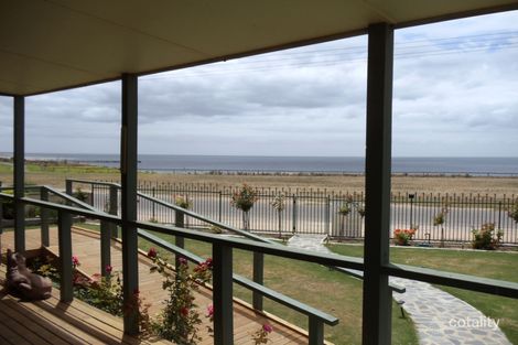 Property photo of 10 Rowe Terrace Ardrossan SA 5571