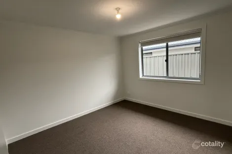 Property photo of 23 Knight Court Munno Para Downs SA 5115