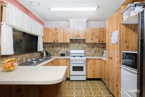 Property photo of 37 First Avenue Cockatoo VIC 3781