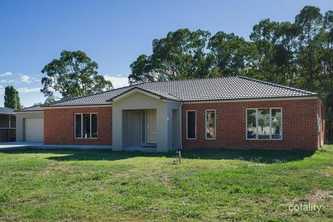 57 Elizabeth St, Castlemaine, VIC 3450