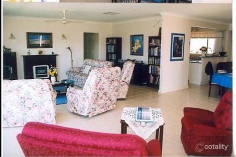 Property photo of 15 Schaefer Drive Loxton SA 5333