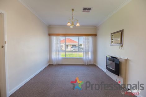 Property photo of 27 Fortisgreen Avenue Pennington SA 5013