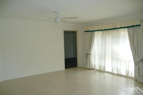 Property photo of 18 Enderbury Crescent Pacific Pines QLD 4211