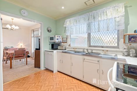 Property photo of 43 Sevenoaks Road Burwood East VIC 3151
