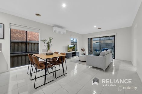 Property photo of 6 Fairwater Drive Point Cook VIC 3030