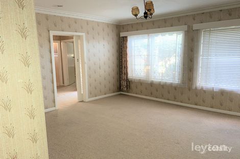 Property photo of 9 Oak Grove Springvale VIC 3171