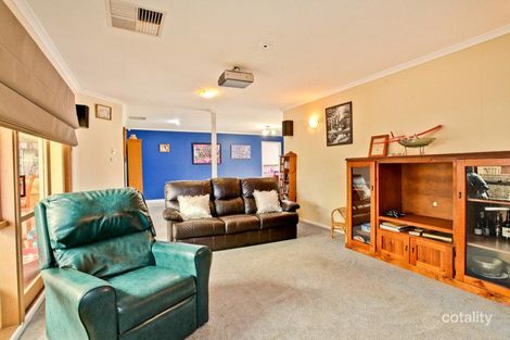 Property photo of 4 Carling Court Hoppers Crossing VIC 3029