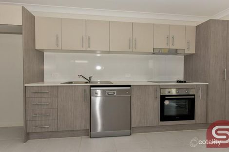2/11 Baxter Cres, Caboolture, QLD 4510