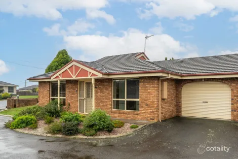 Property photo of 1/4 Anna Place Devonport TAS 7310
