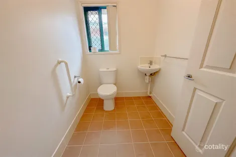 Property photo of 4/19 Harris Street Stanthorpe QLD 4380