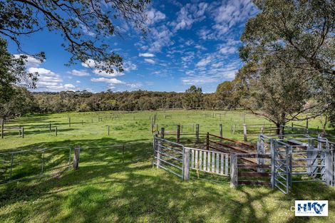 585 Chittering Rd, Bullsbrook, WA 6084
