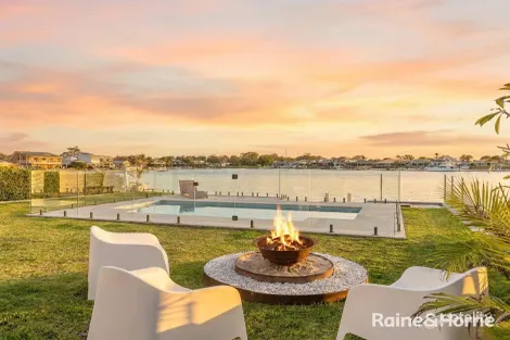 37 MELALEUCA DR, YAMBA, NSW 2464