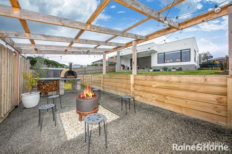 Property photo of 30 Wallaby Run Gisborne VIC 3437